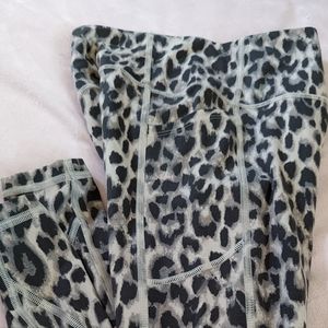 Victoria Secret leopard legging